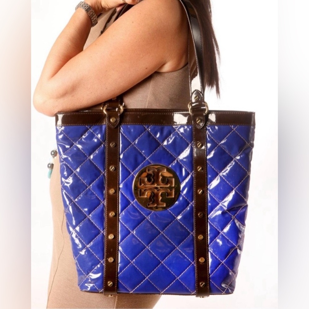 EUC!!!  Tory Burch Betty Tote $395 Retail